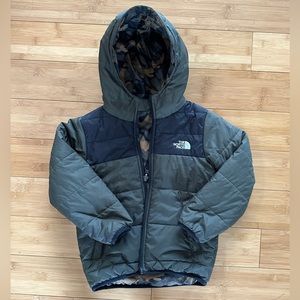 North face reversible coat w/ hoodie for toddlers/kids